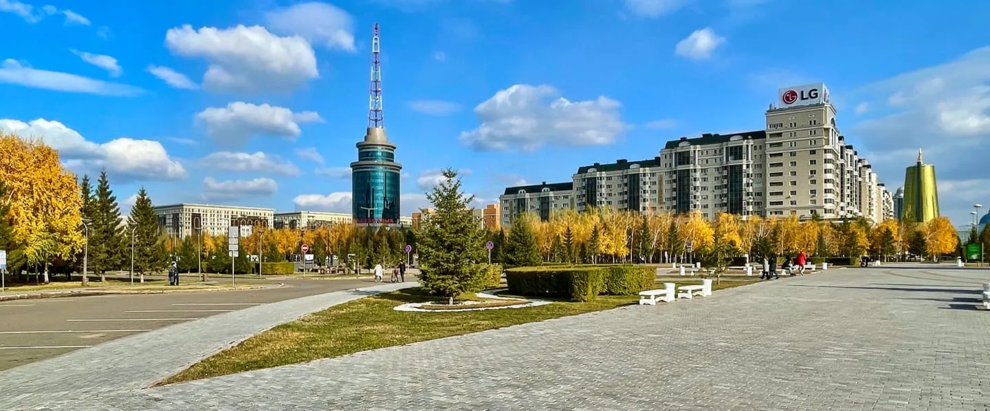 Байтерек и смотровая площадка