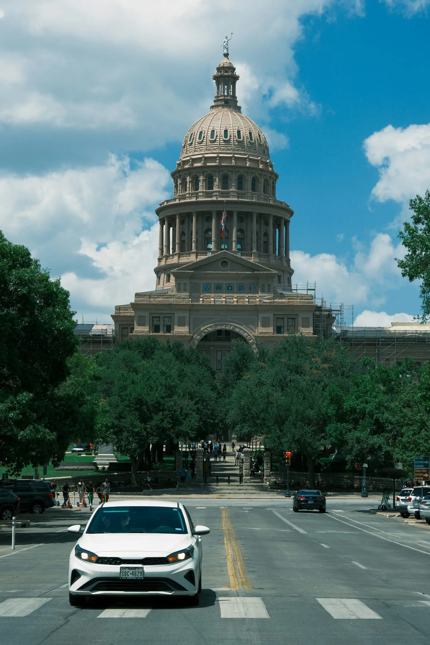 Texas State Capitol and Congress Avenue