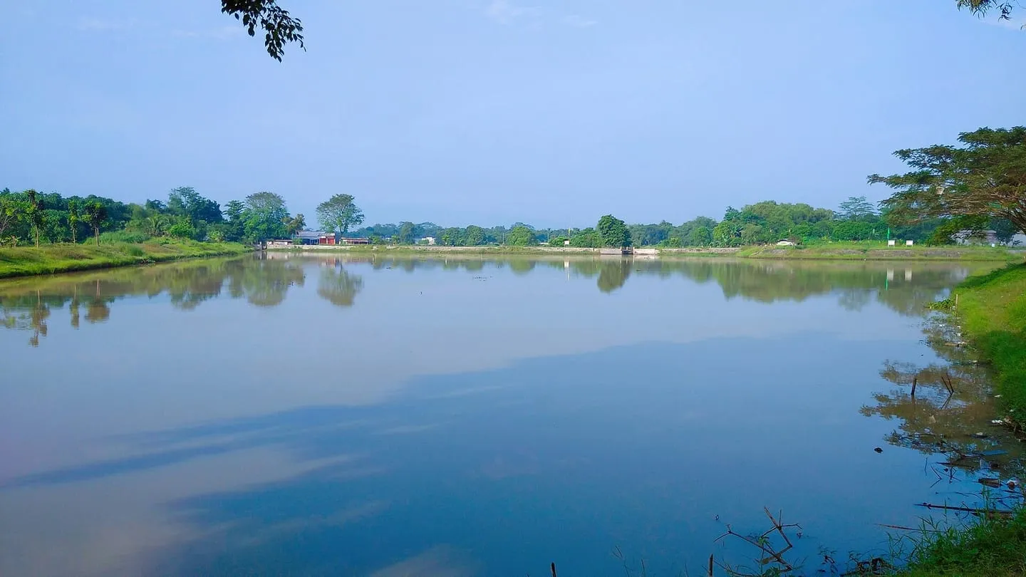 Burangkeng Lake