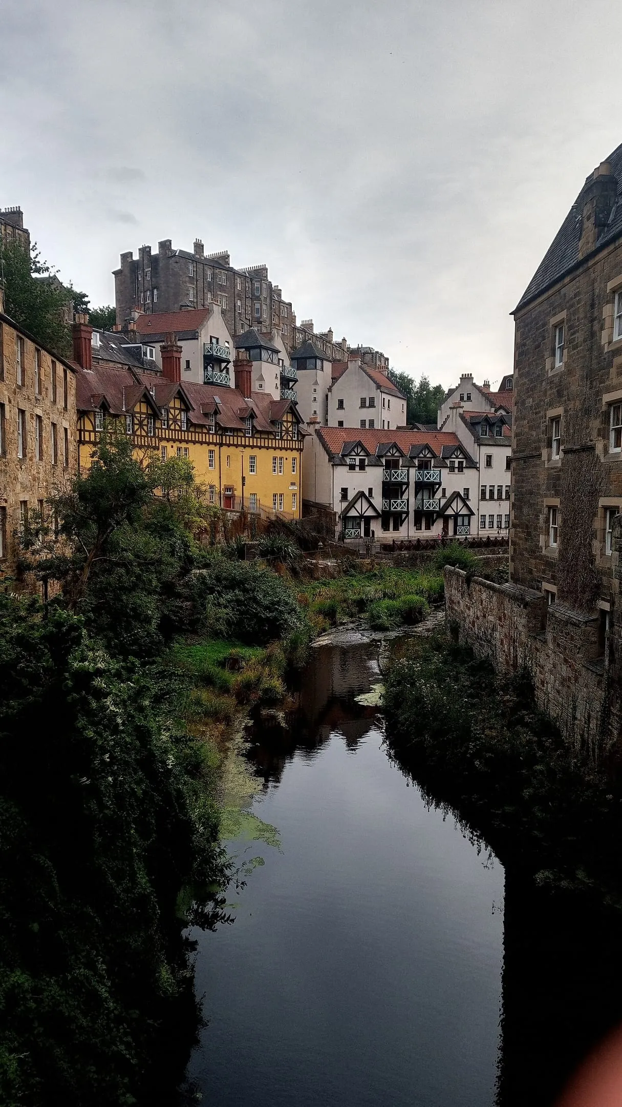 Dean Village to Stockbridge along the Water of Leith