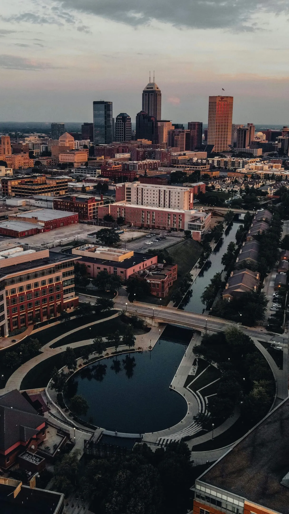 Indianapolis Canal Walk and White River State Park