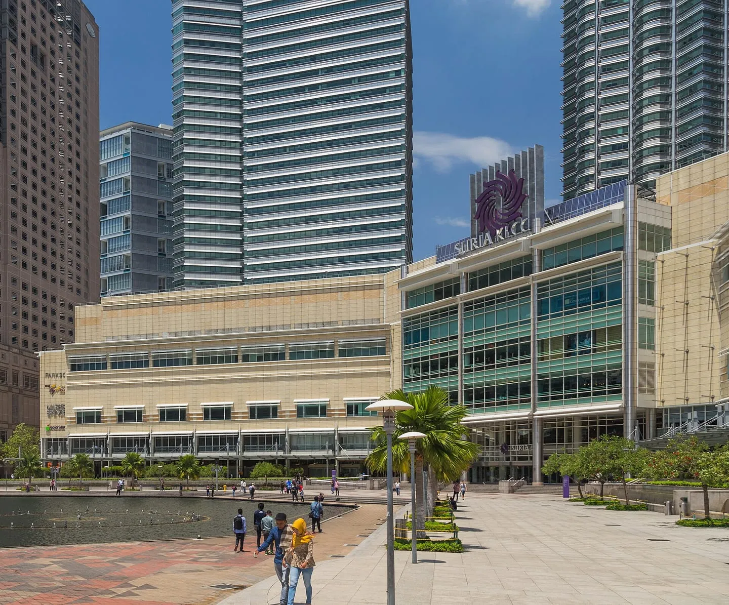 Menara Berkembar Petronas dan Taman KLCC