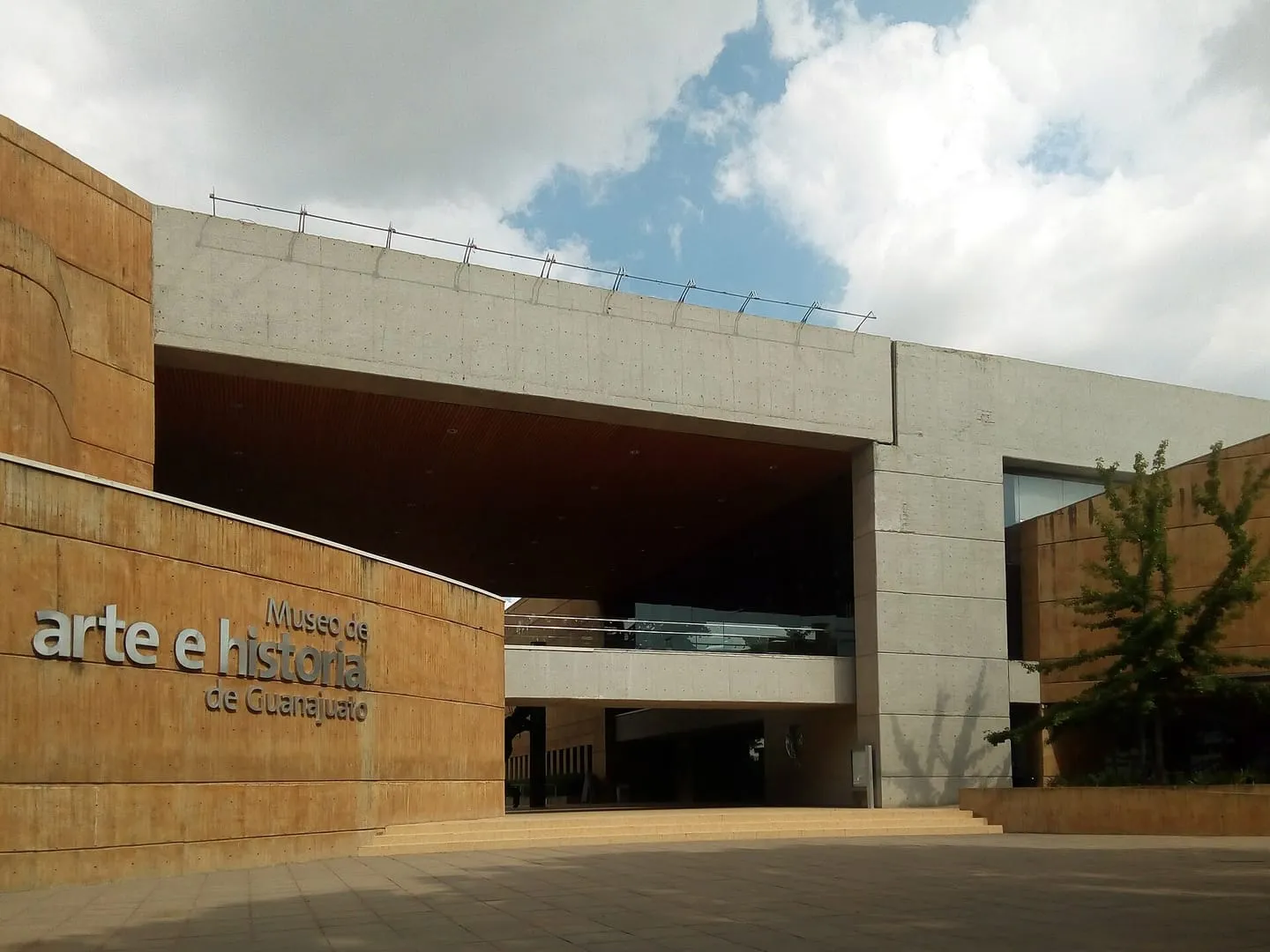 Museo de Arte e Historia en Fórum Cultural
