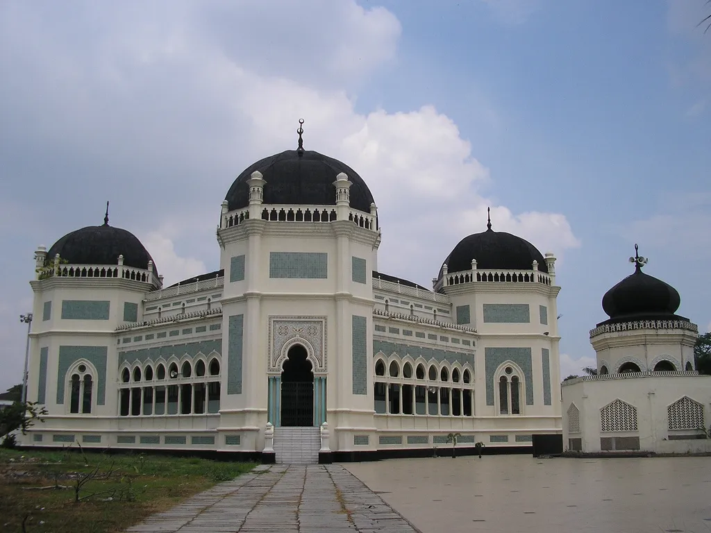 Al-Mashun Grand Mosque