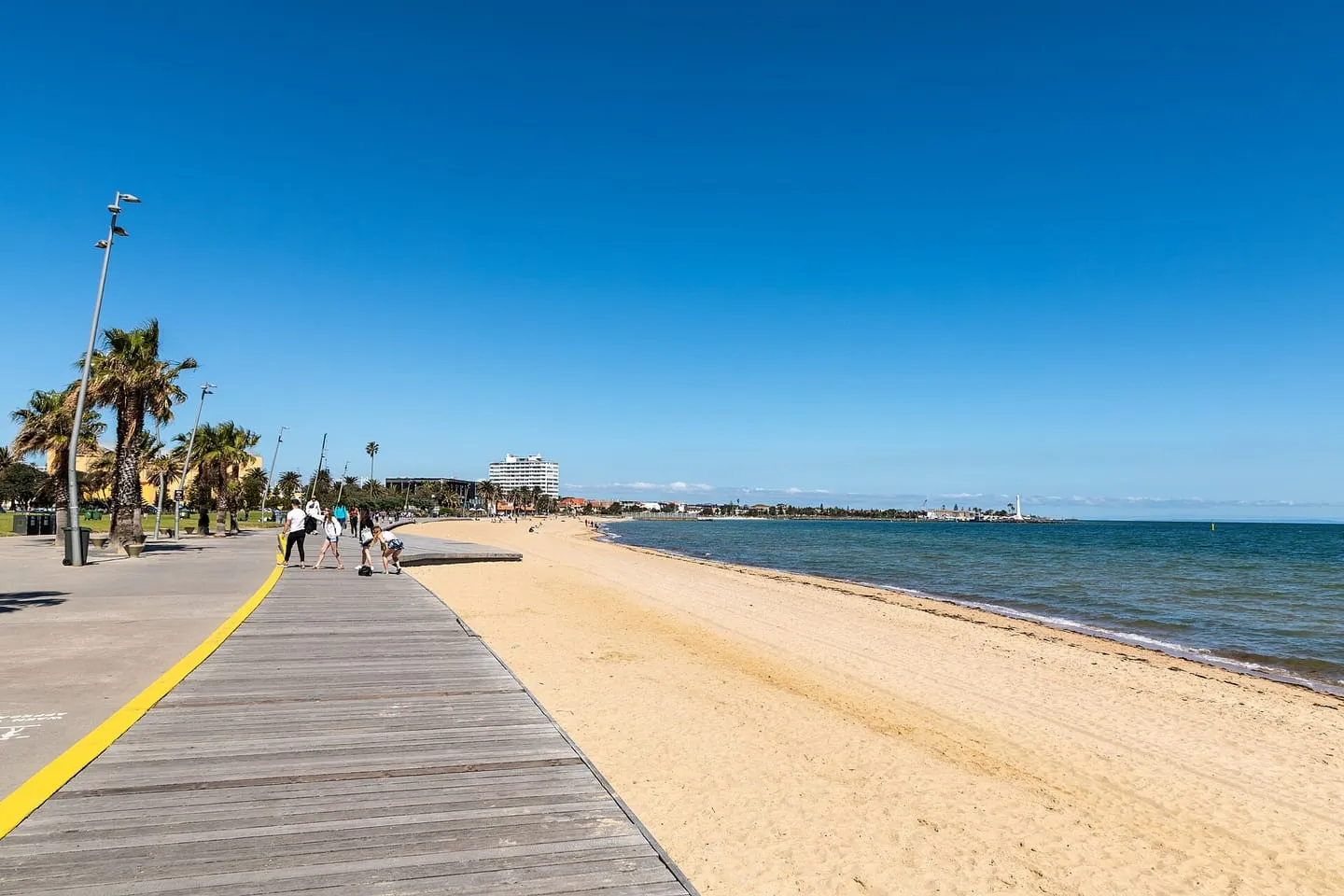 St Kilda beach and the Esplanade Market
