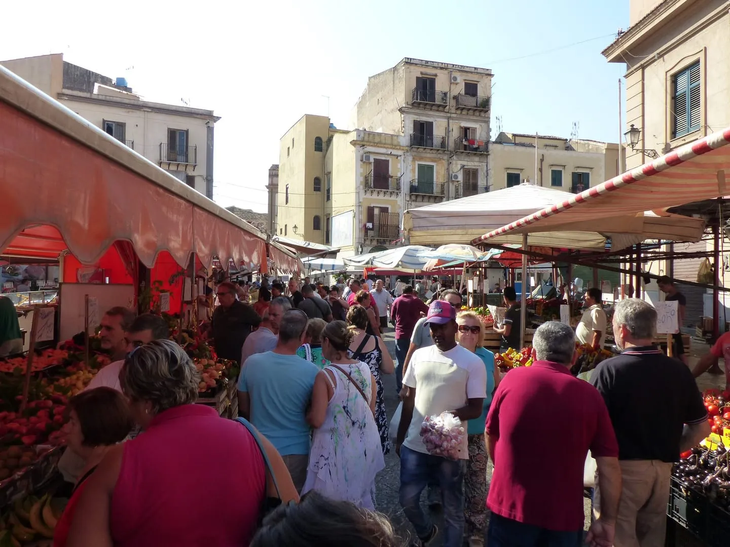 Ballarò market and street food