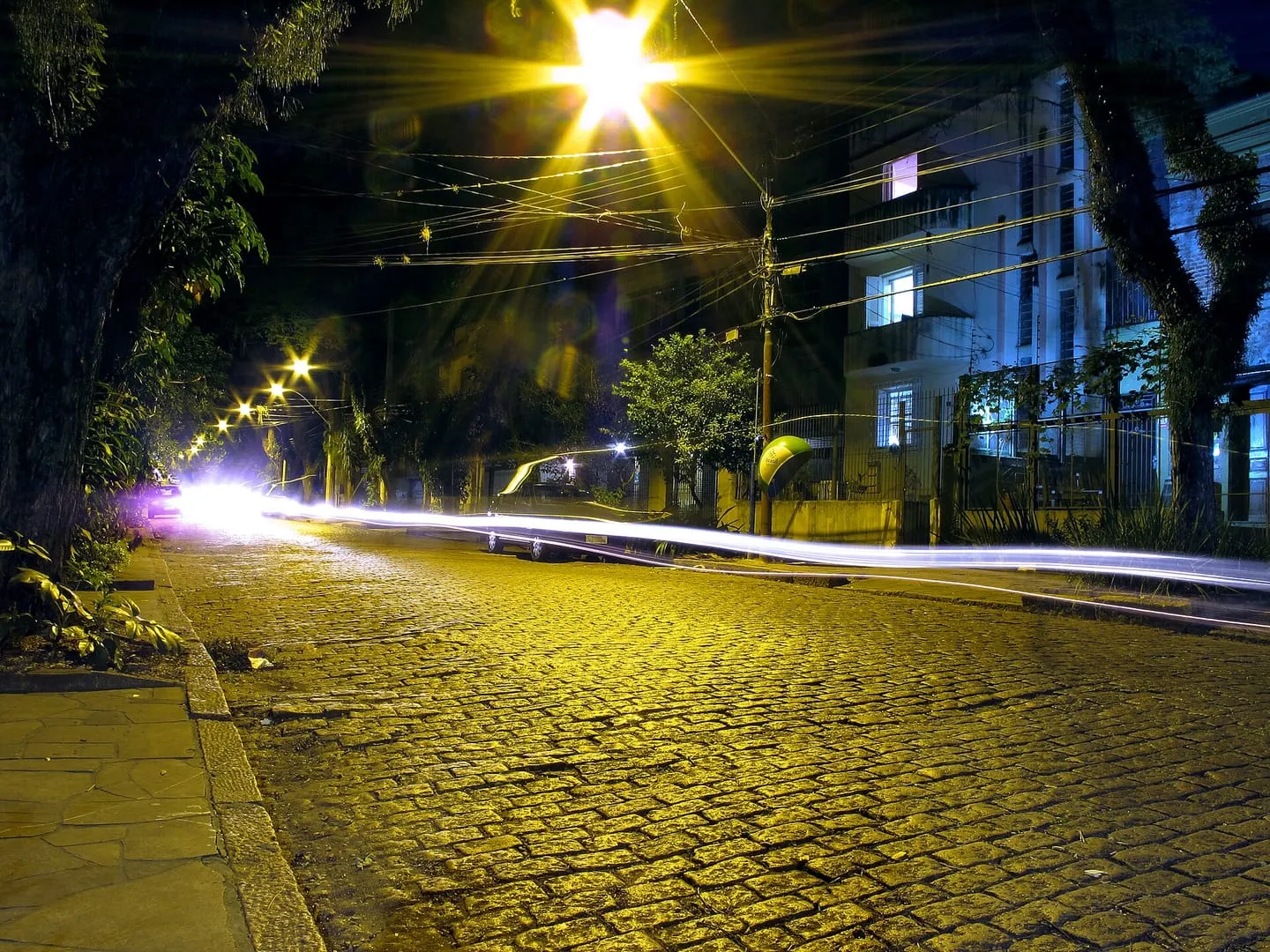 Rua Gonçalo de Carvalho e Moinhos