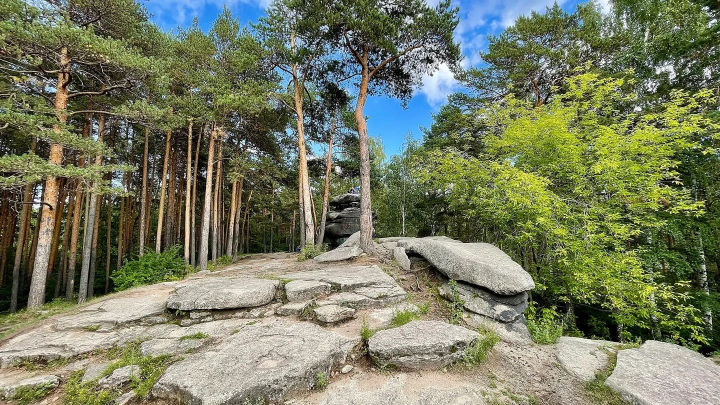 Шарташские каменные палатки